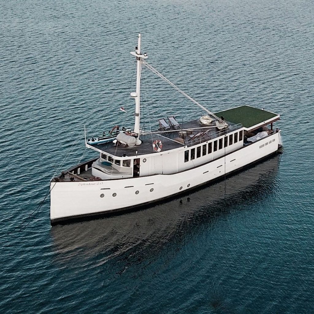 Komodo Luxury Liveaboard Tips for Big Family Vacation